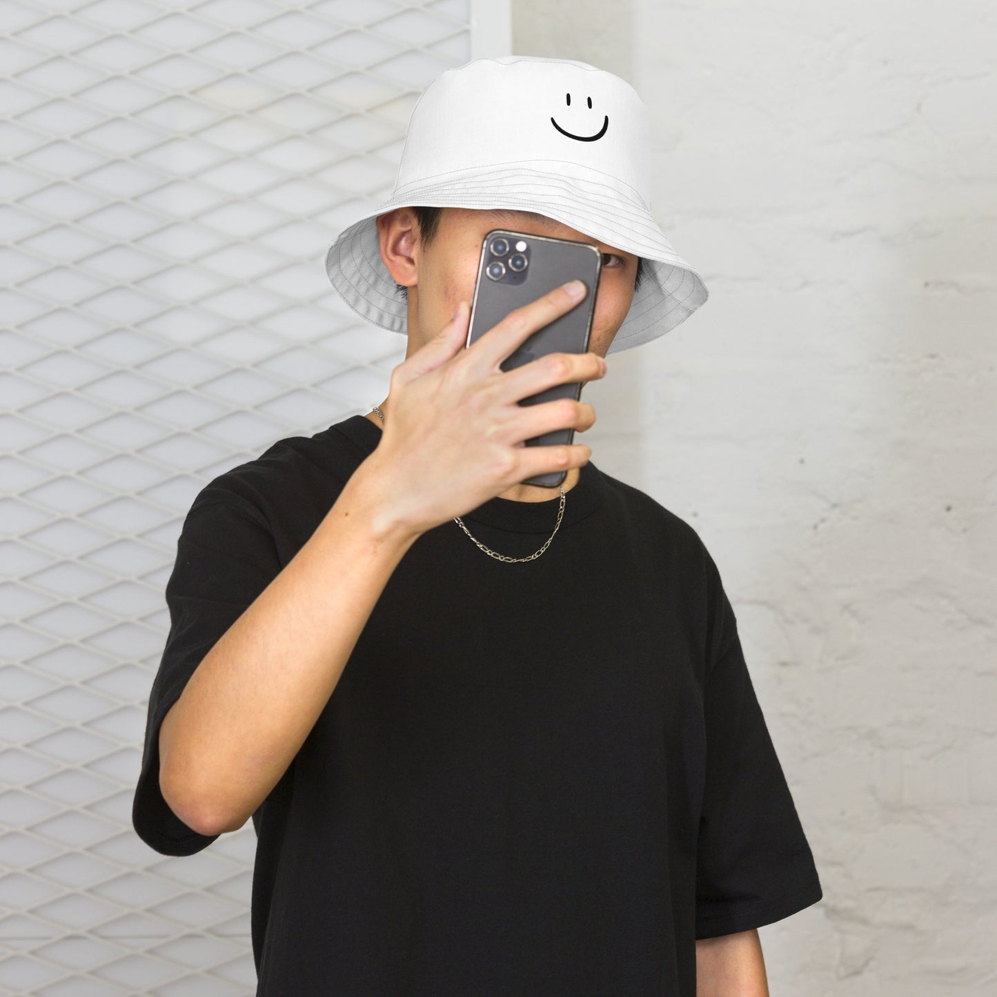 Smile Reversible bucket hat